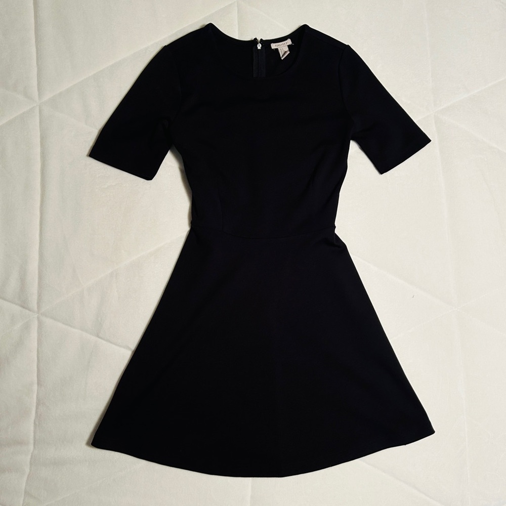 Forever 21 Black Short Sleeve Skater Mini Dress in Size Small